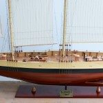 Y074 Bluenose II XL Sailboat Schooner Model 